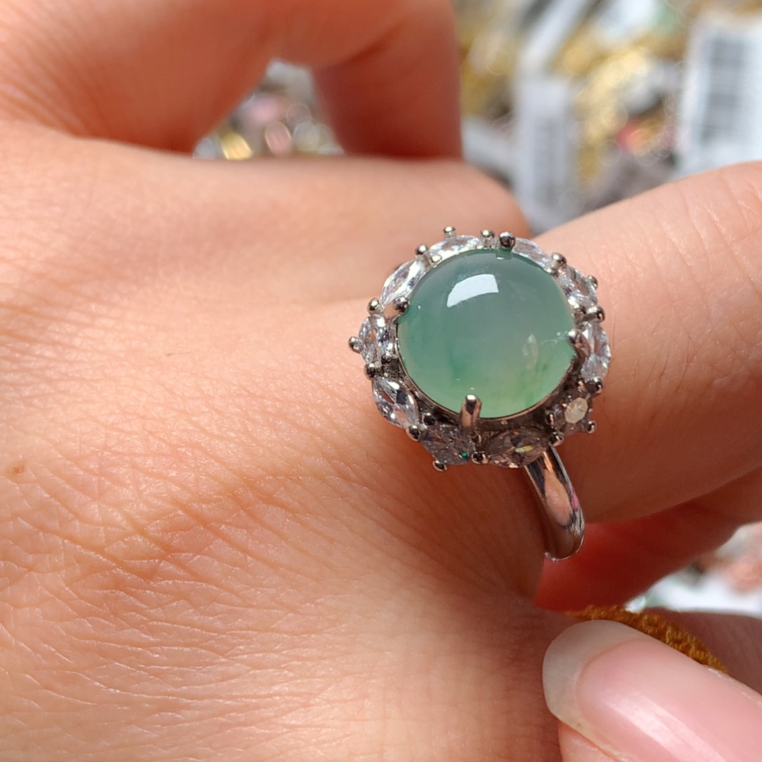 翡翠戒指银S925镶嵌天然翡翠戒指