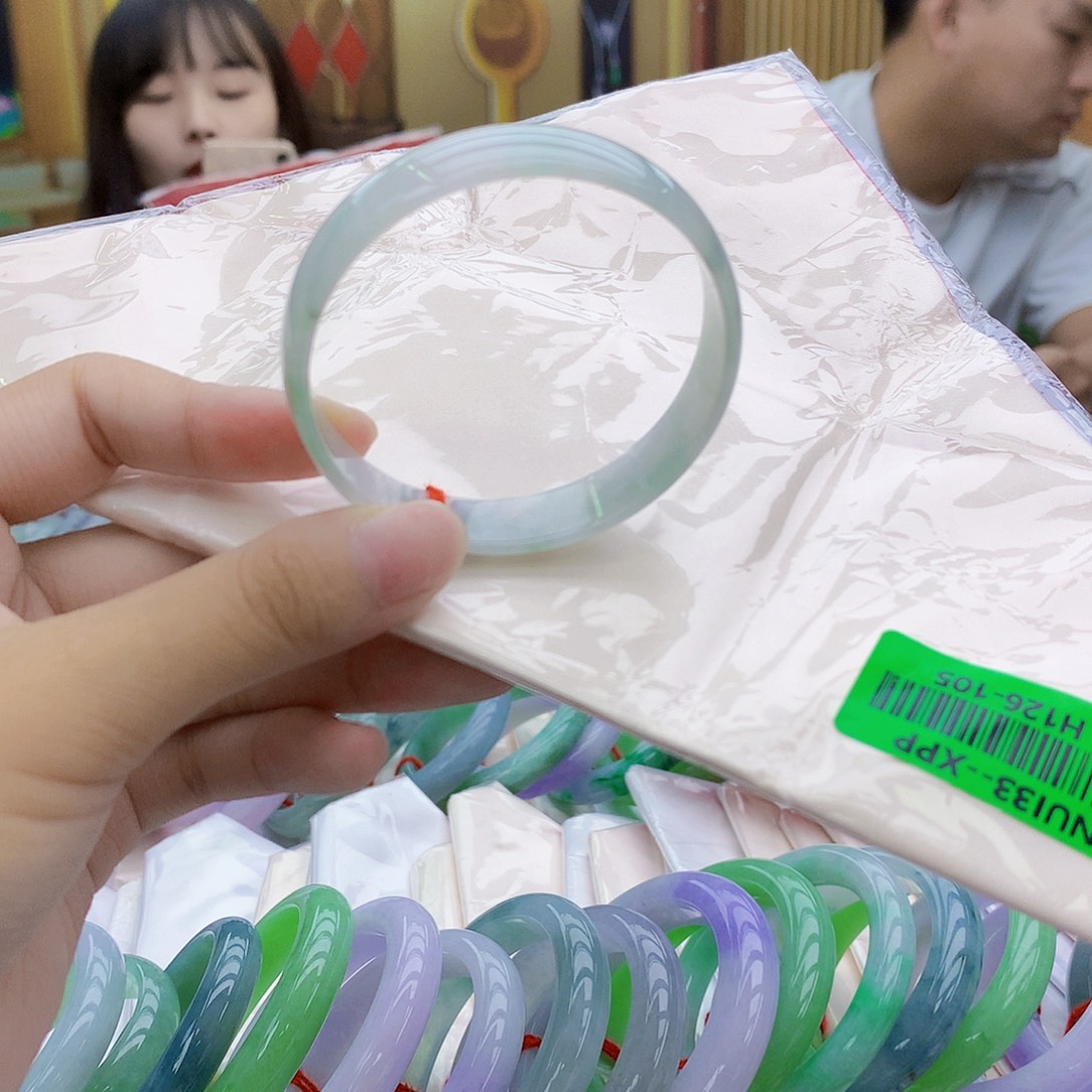 未镶嵌手镯翡翠nnn