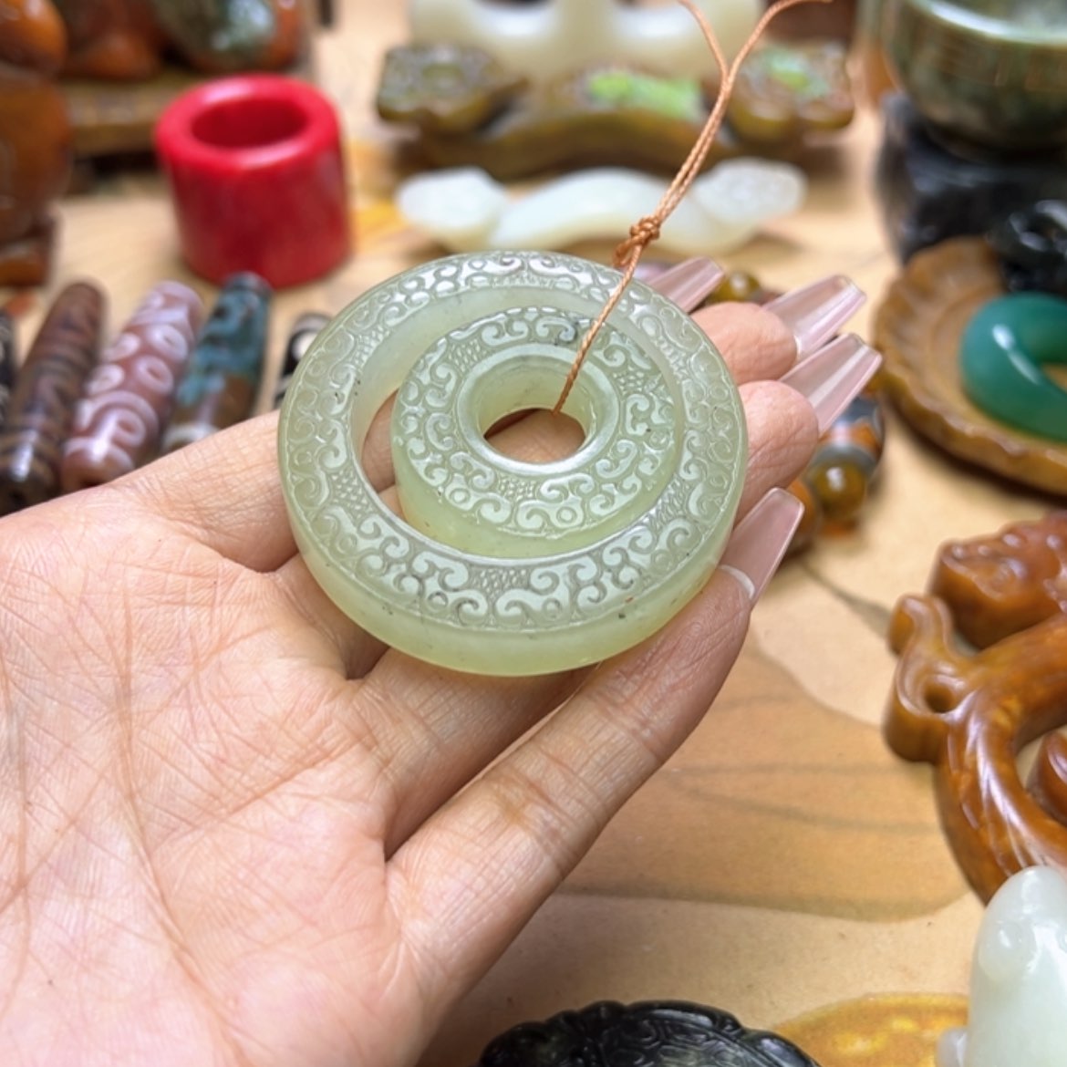 【闪购商品】蛇纹石玉颈饰未镶嵌