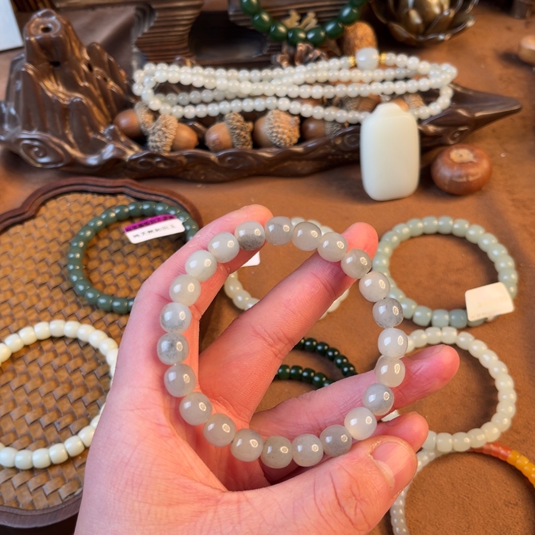 可***冰和田玉未镶嵌手串