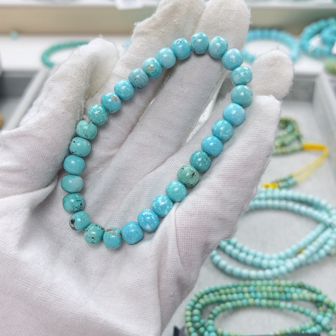 绿松石绿松石未镶嵌