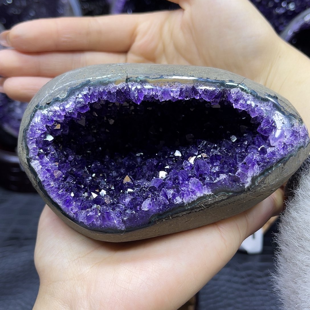 明***目紫晶大型摆件（非配饰）未镶嵌