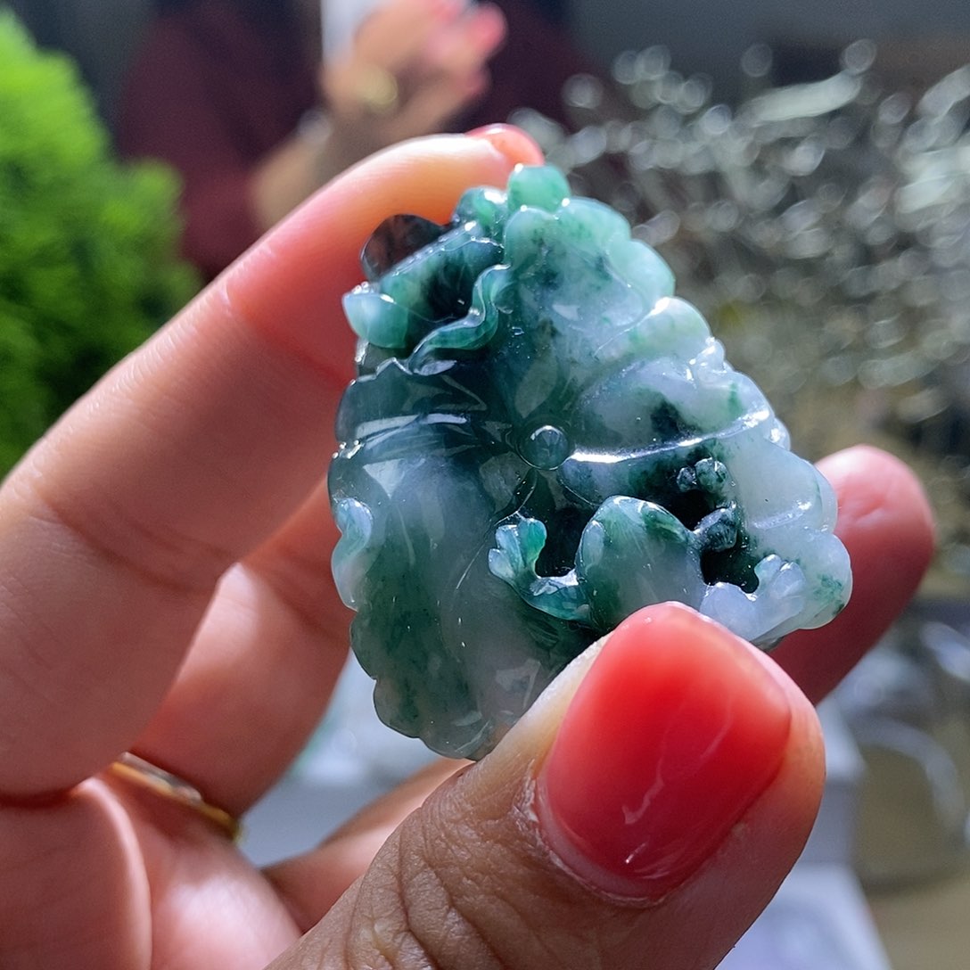 【闪购商品】翡翠颈饰未镶嵌鱼