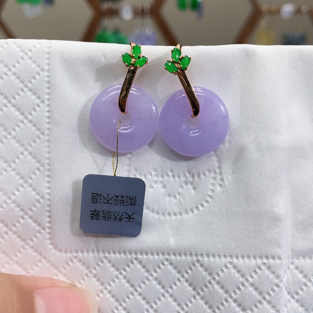 18K金镶嵌翡翠耳饰天然翡翠耳饰