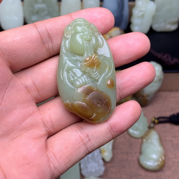 开***乐和田玉（糖玉）未镶嵌颈饰