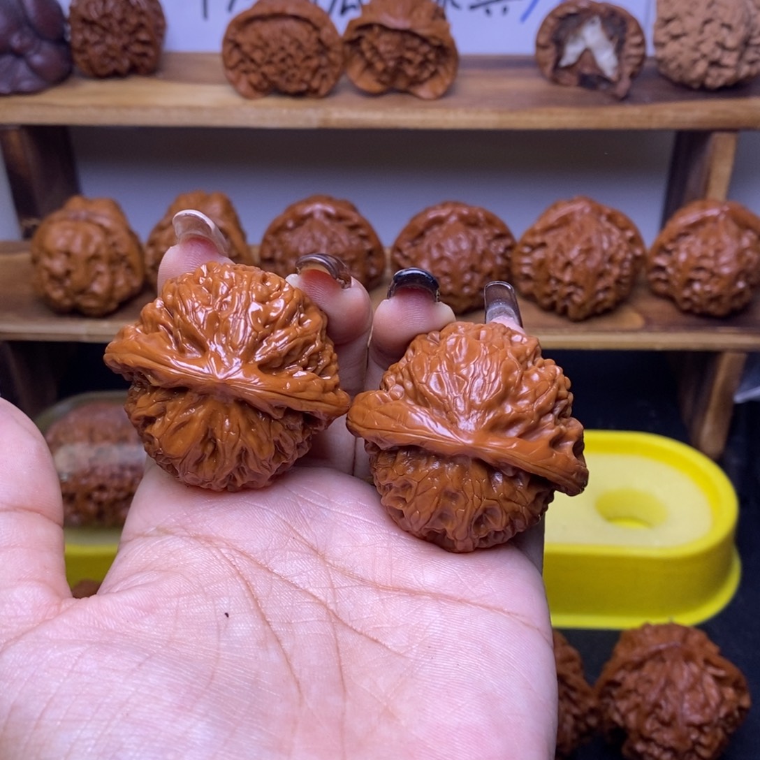 旺***爷吊坠文玩核桃宫灯福利