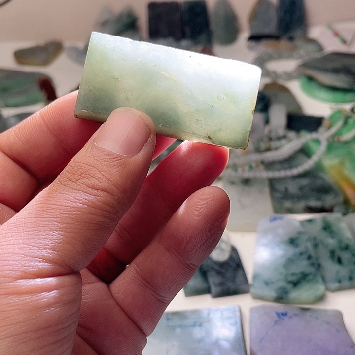 定制翡翠未镶嵌翡翠