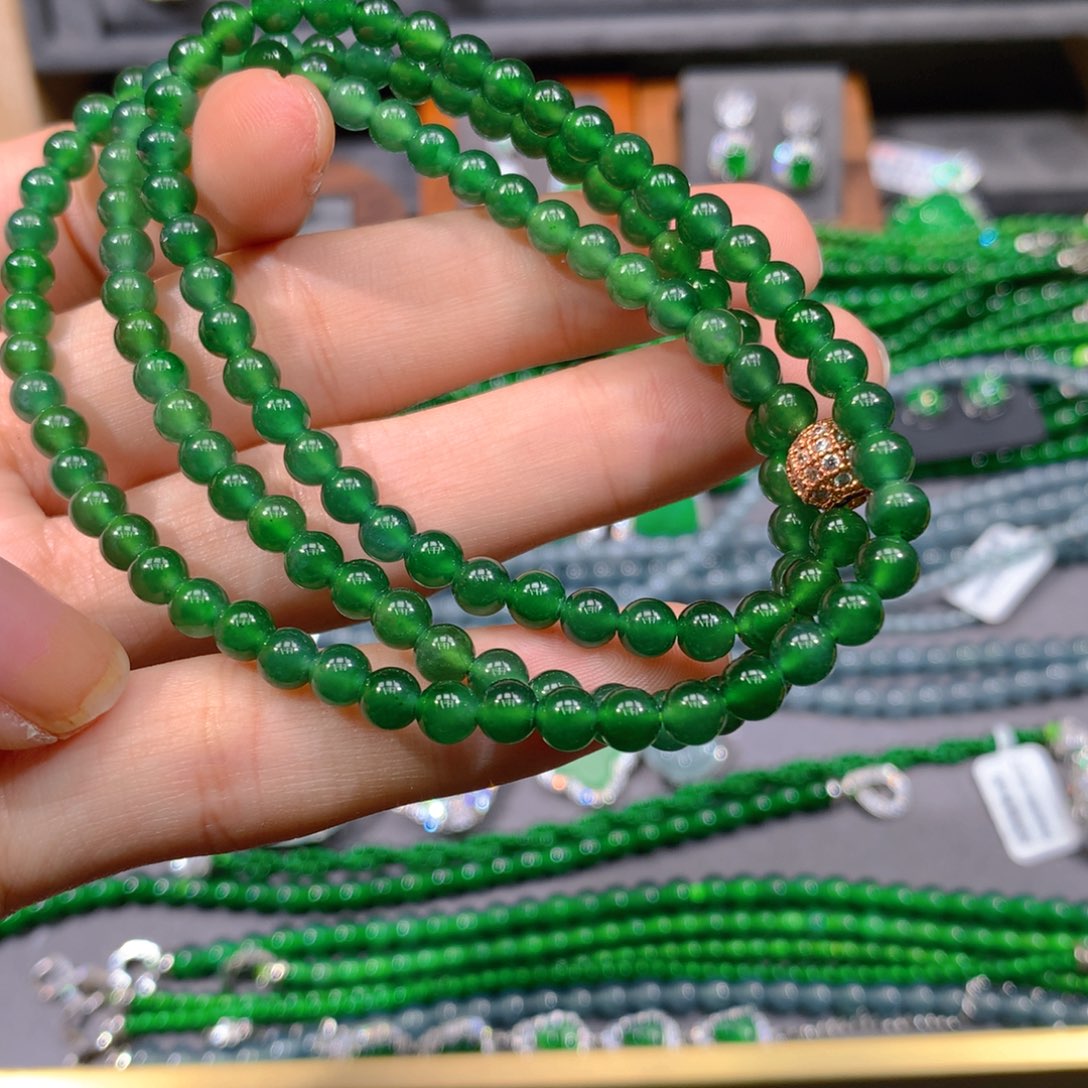翡翠手链未镶嵌天然翡翠