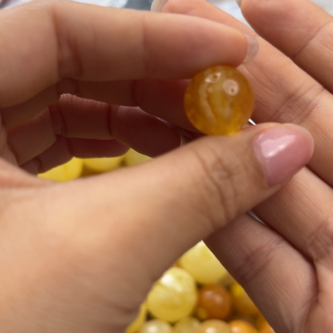 未镶嵌琥珀珠宝奇石