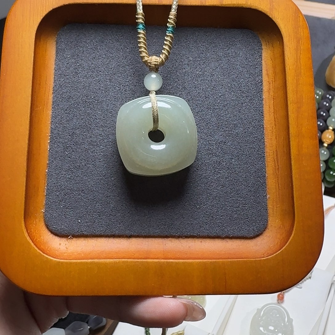 吊坠(不含链)未镶嵌和田玉方糖25×11.4