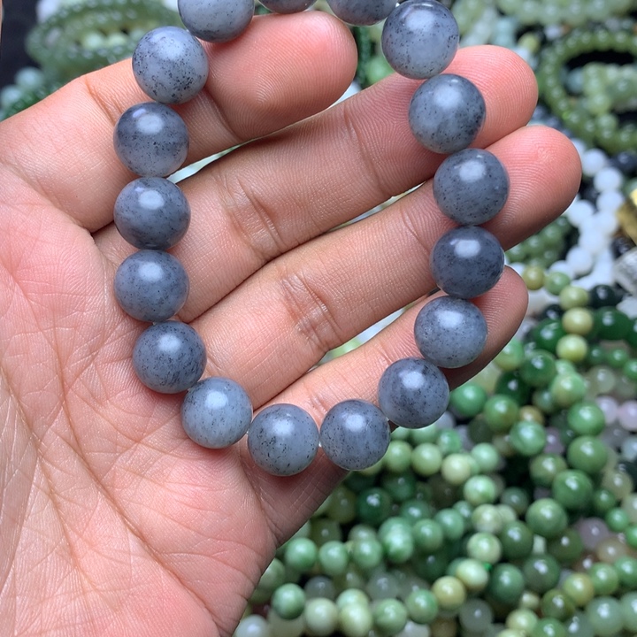 m****和田玉未镶嵌手串