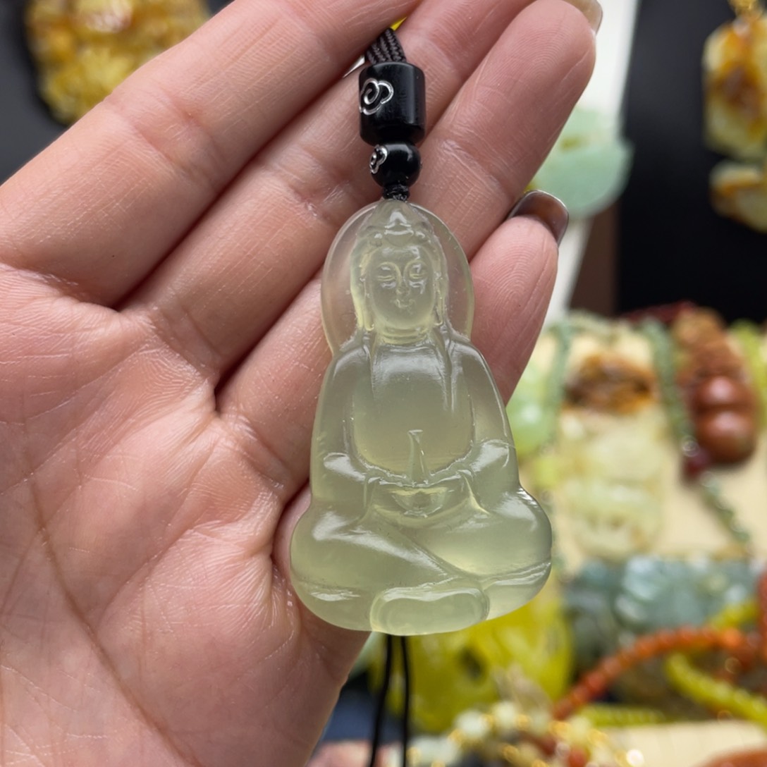 未镶嵌蛇纹石玉颈饰