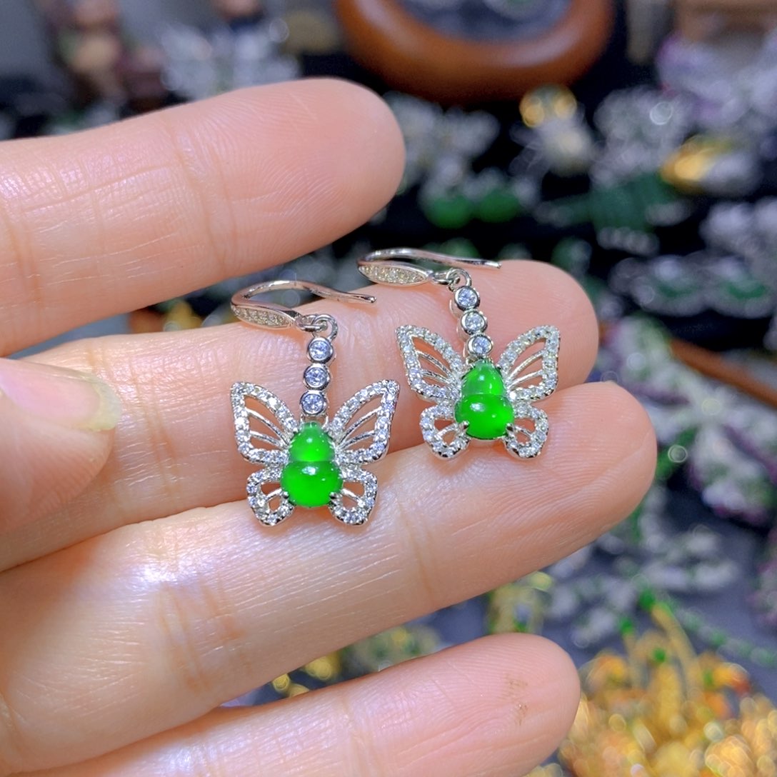 翡翠颈饰银S925镶嵌天然翡翠