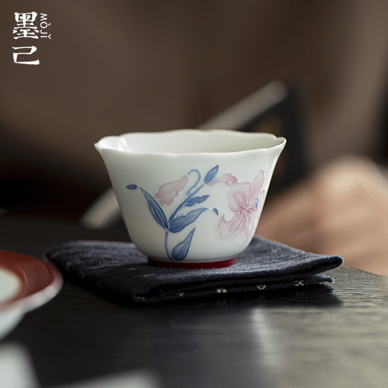 墨己丹霞有田烧手绘百合小号陶瓷茶杯高档未眠宽口杯家用主人杯