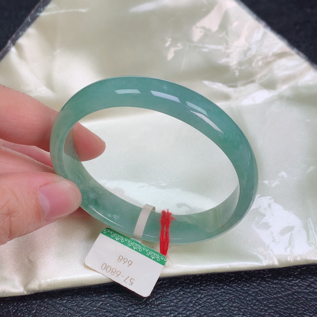 翡翠手镯未镶嵌57贵妃