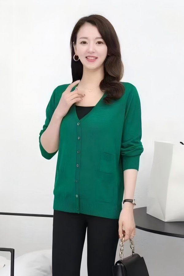 2108秋冬女士开衫毛衣洋气三楼