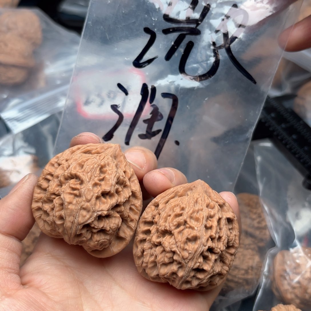 文玩核桃吊坠溦*水龙