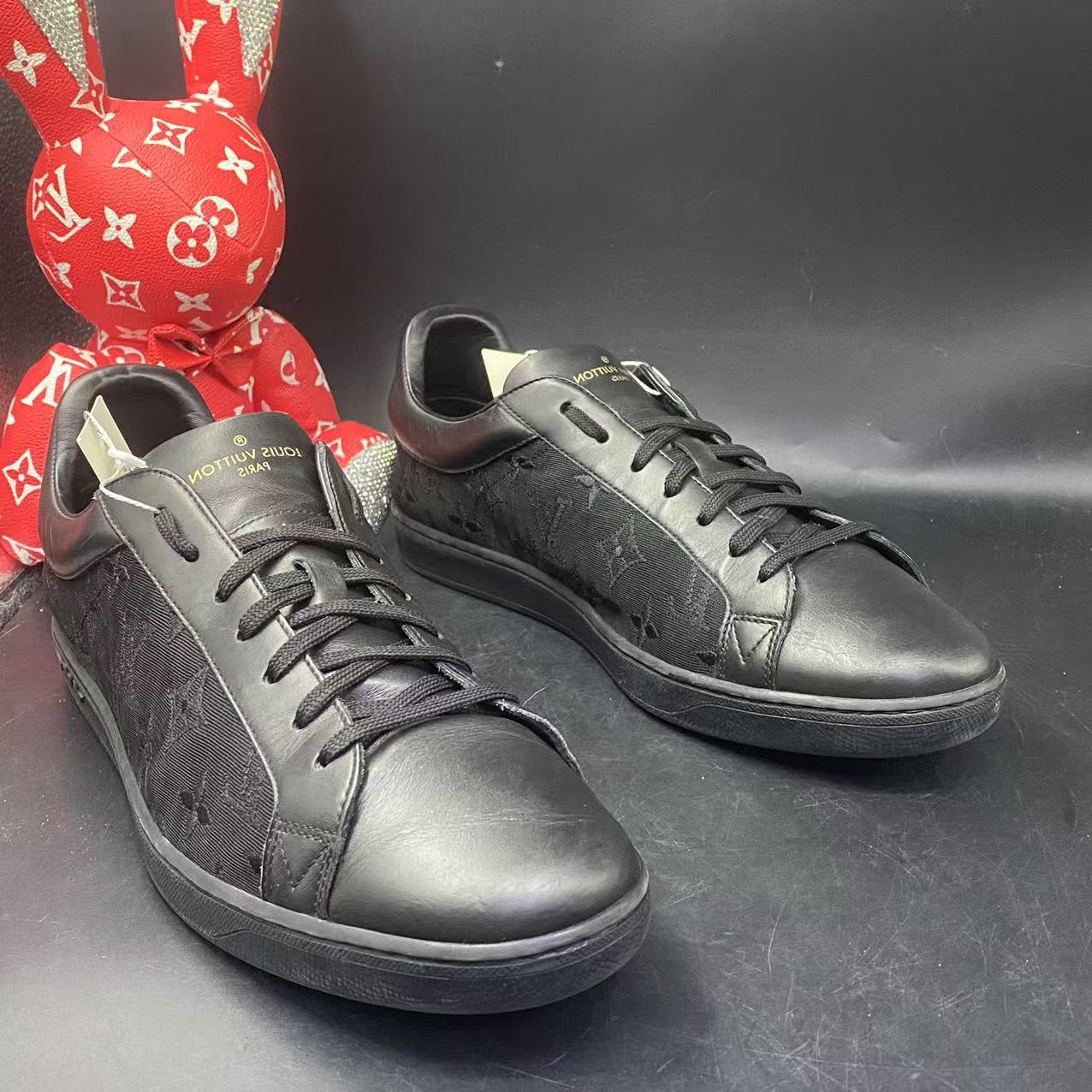 95新 LouisVuitton/路易威登 【聚星优选】黑帆布板鞋42.5码ddm1809