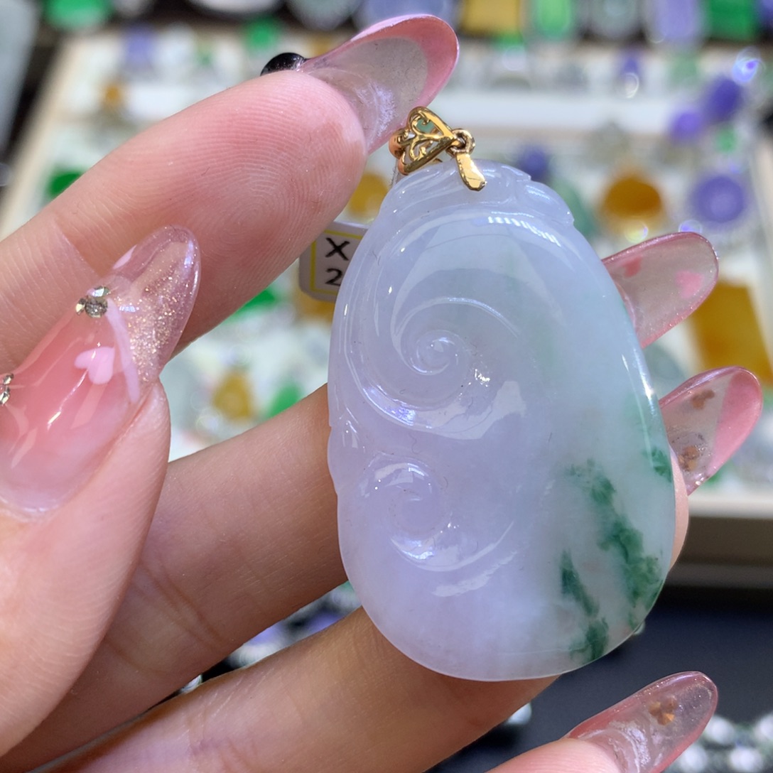 翡翠颈饰18K金镶嵌翡翠￼