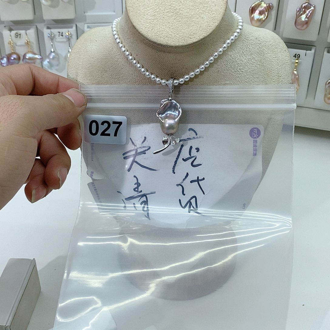 淡水珍珠颈饰合金