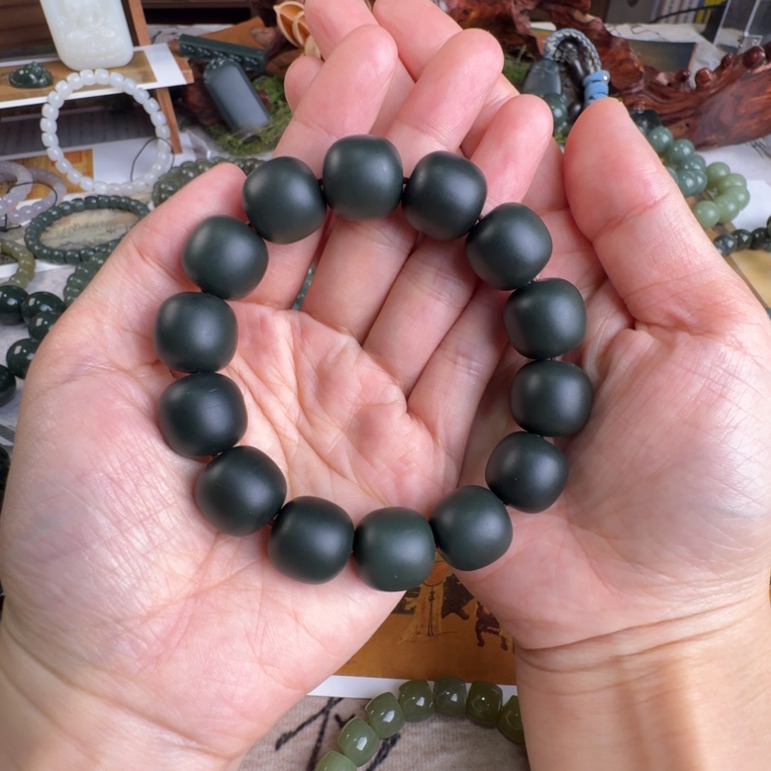 和田玉手链未镶嵌奔***马