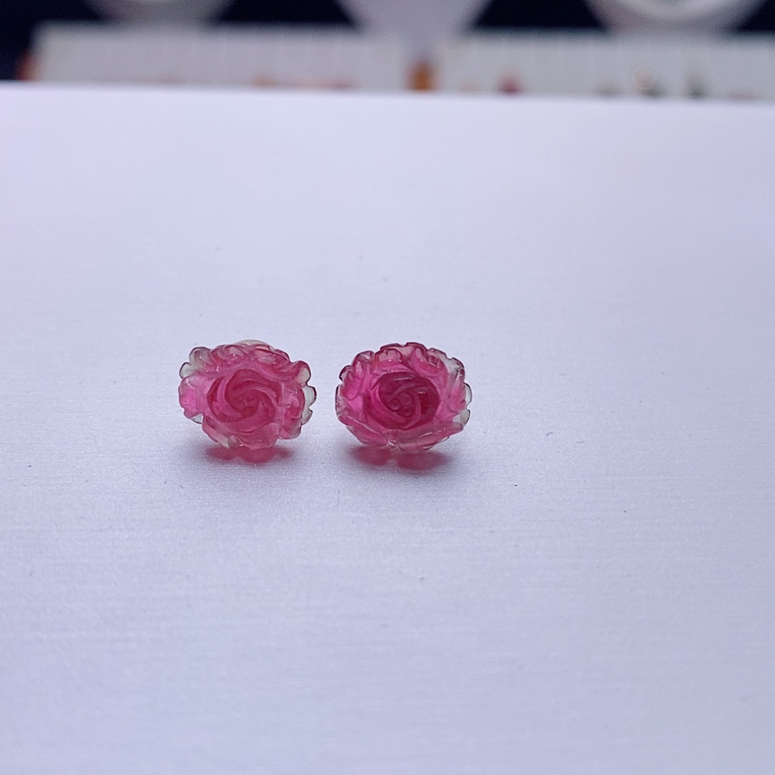 碧玺耳饰18K金镶嵌碧玺耳饰