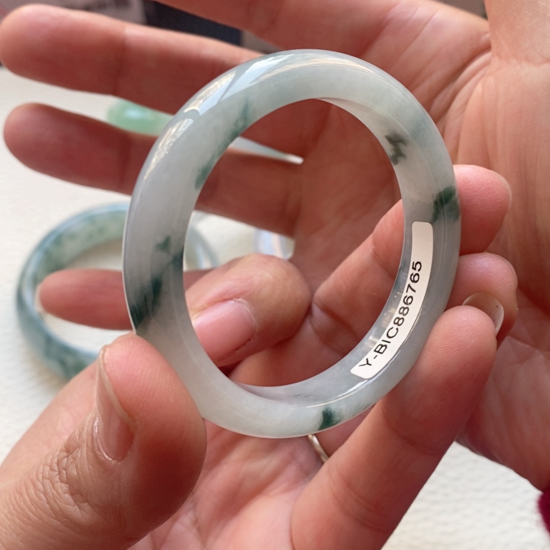 翡翠手镯未镶嵌8号