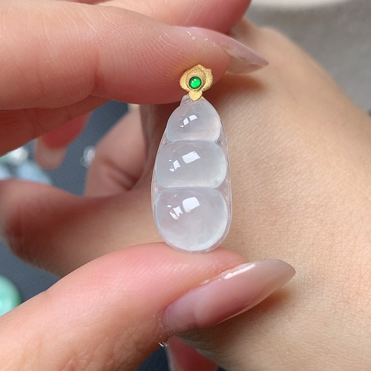 【闪购商品】翡翠吊坠(不含链)18K金镶嵌