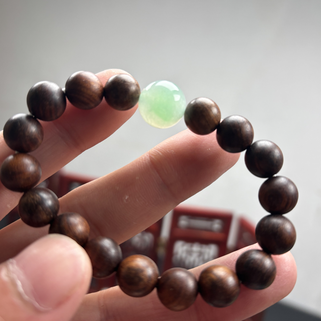 缅甸天然翡翠a货 冰飘阳绿色卡12.9