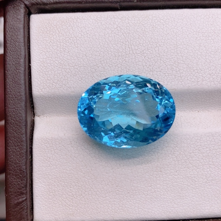 未镶嵌裸石托帕石托帕石33.5克拉