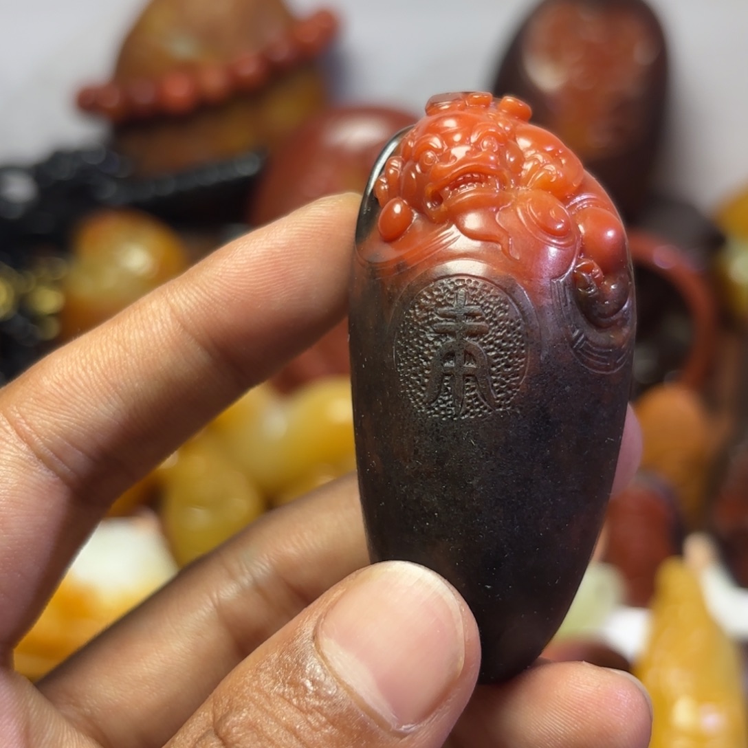 *****和田玉未镶嵌颈饰