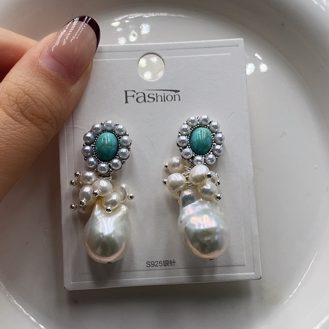 淡水珍珠银S925镶嵌耳饰