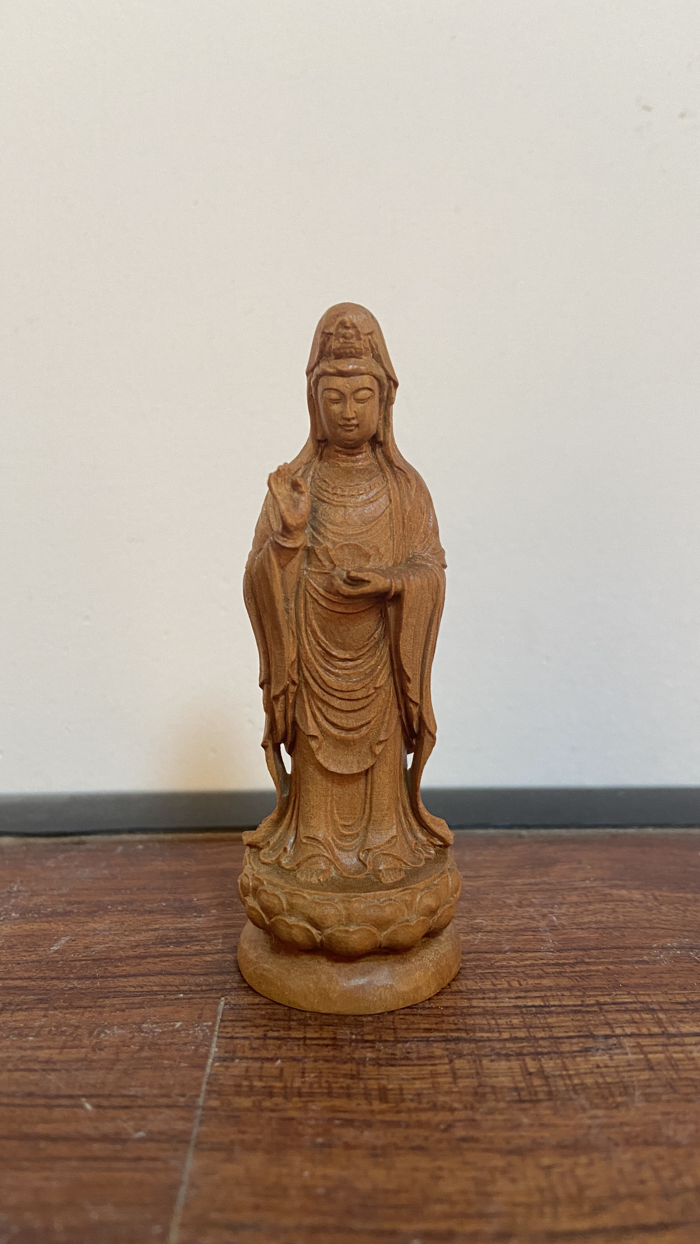 老山檀香南海迷你观音高约8公分