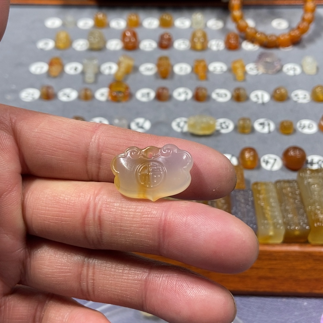 荔***式玛瑙/玉髓合金颈饰锁