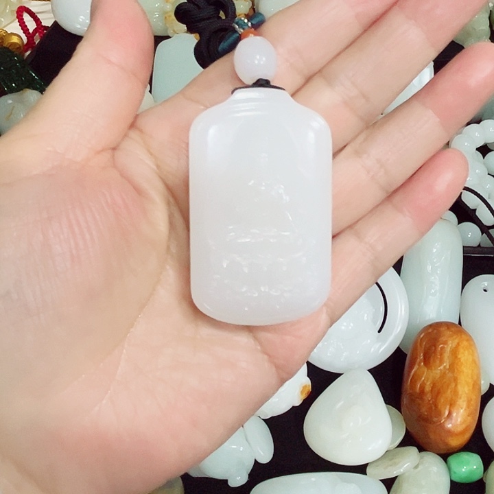 和田玉颈饰未镶嵌我***星