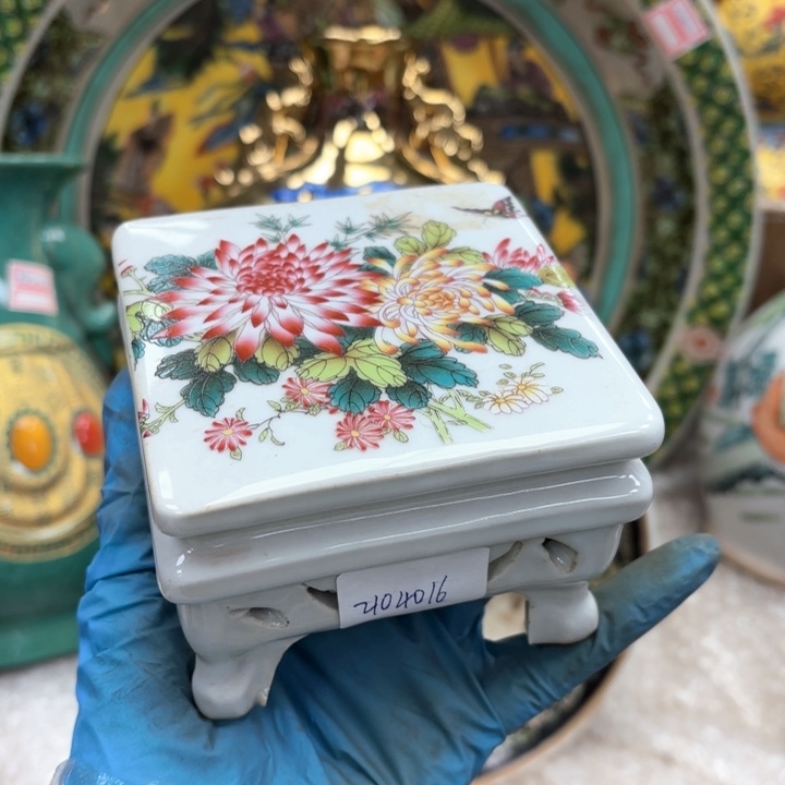 摆件瓷器摆件 瓷器摆件
