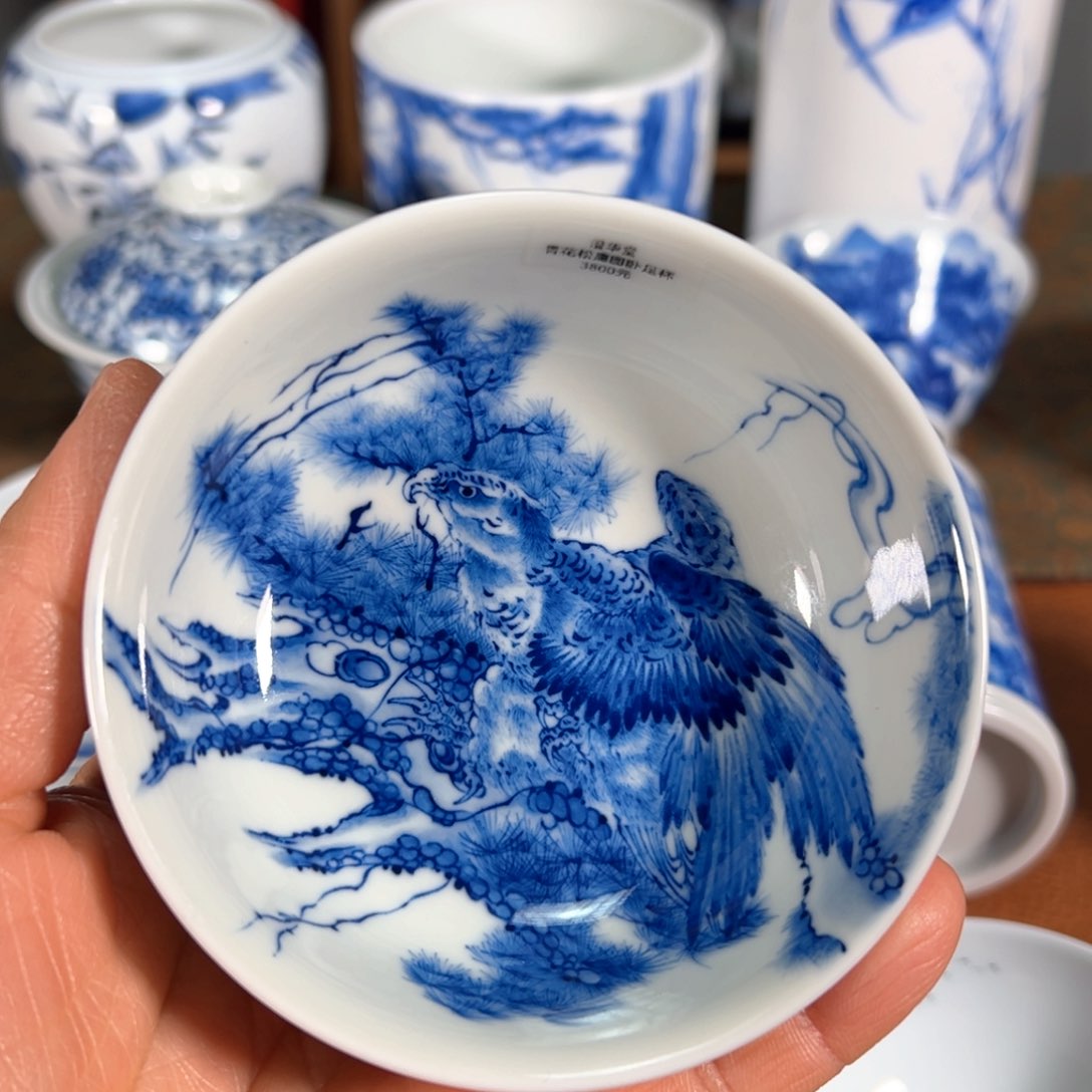 【闪购商品】J**S澄怀堂青花松鹰图主人杯