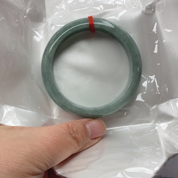 翡翠未镶嵌手镯翡翠