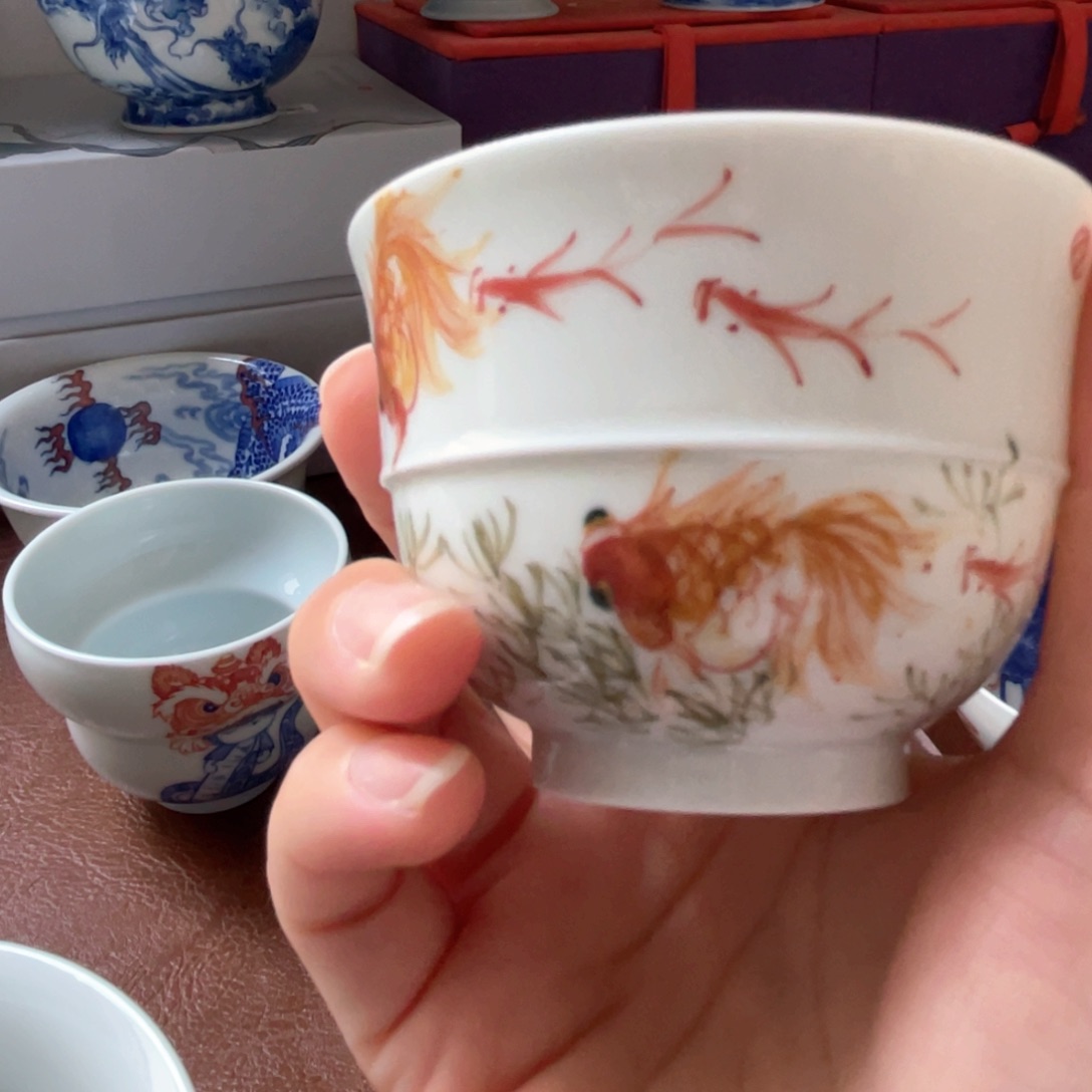 纯手工釉下五彩鱼杯杯杯