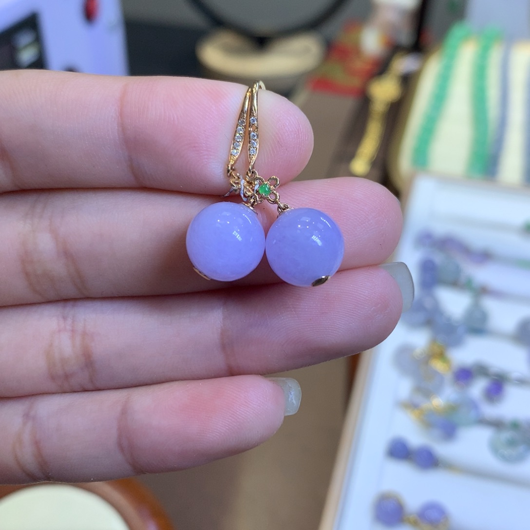 翡翠18K金镶嵌颈饰翡翠