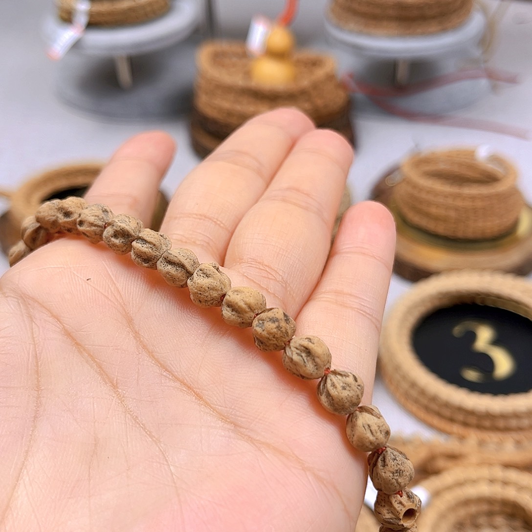 柏香籽/百香籽吊坠驭***.