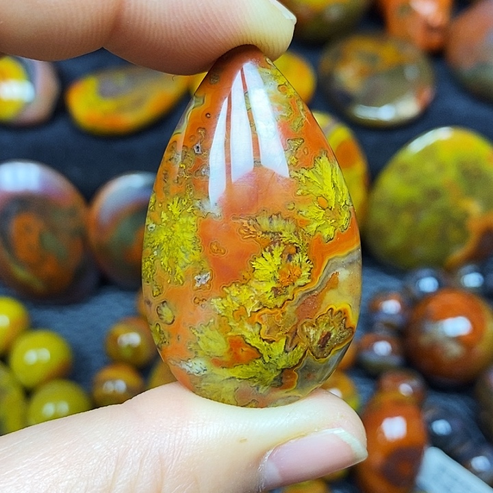玛瑙/玉髓未镶嵌颈饰