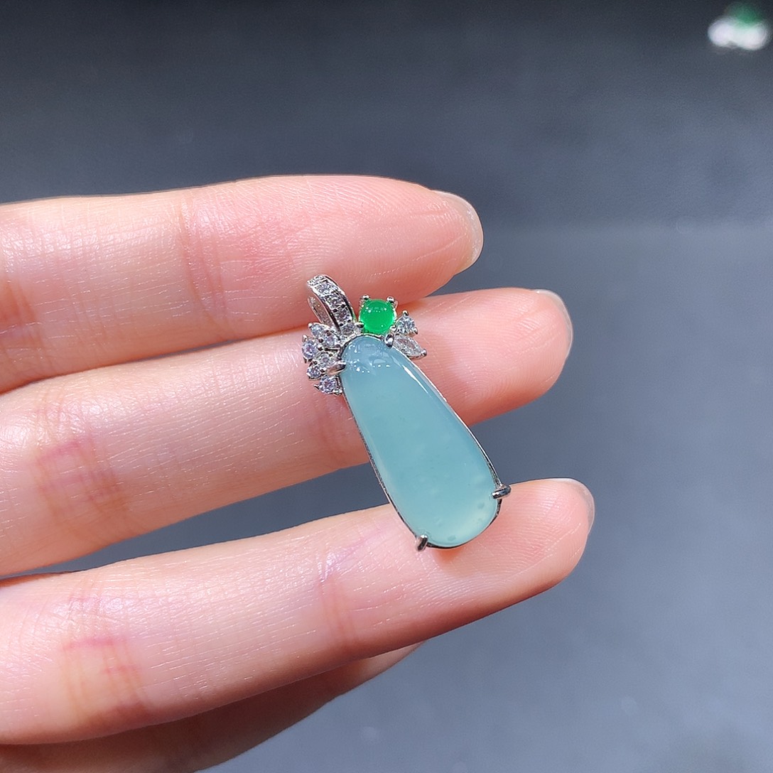 未镶嵌戒指翡翠翡翠