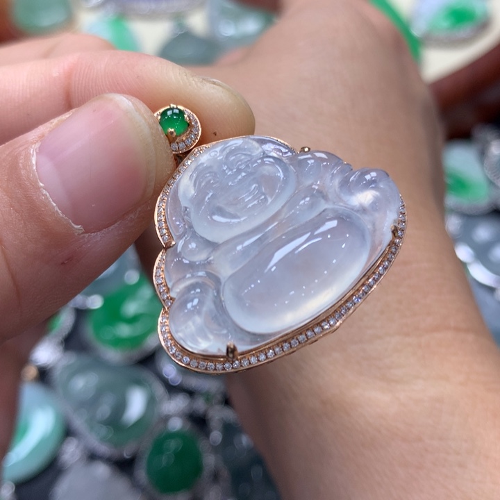 翡翠吊坠(不含链)18K金镶嵌