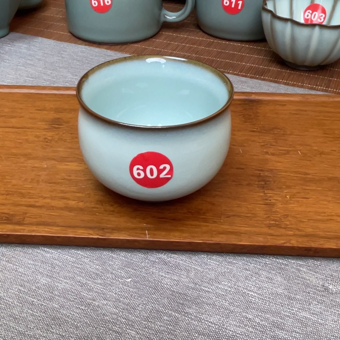 瓷片开播福利。。。。。。。。