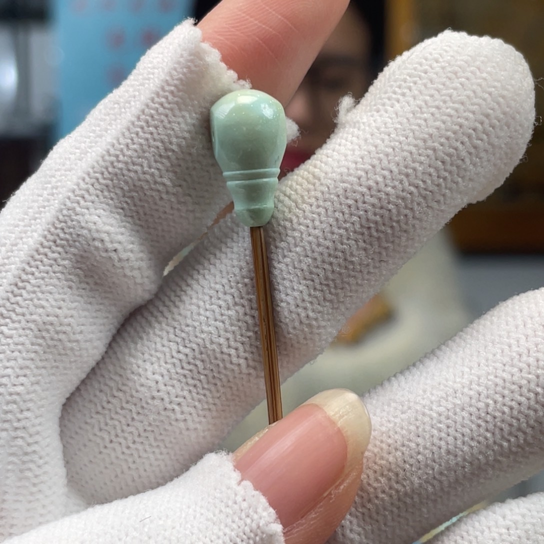 绿松石未镶嵌挂件