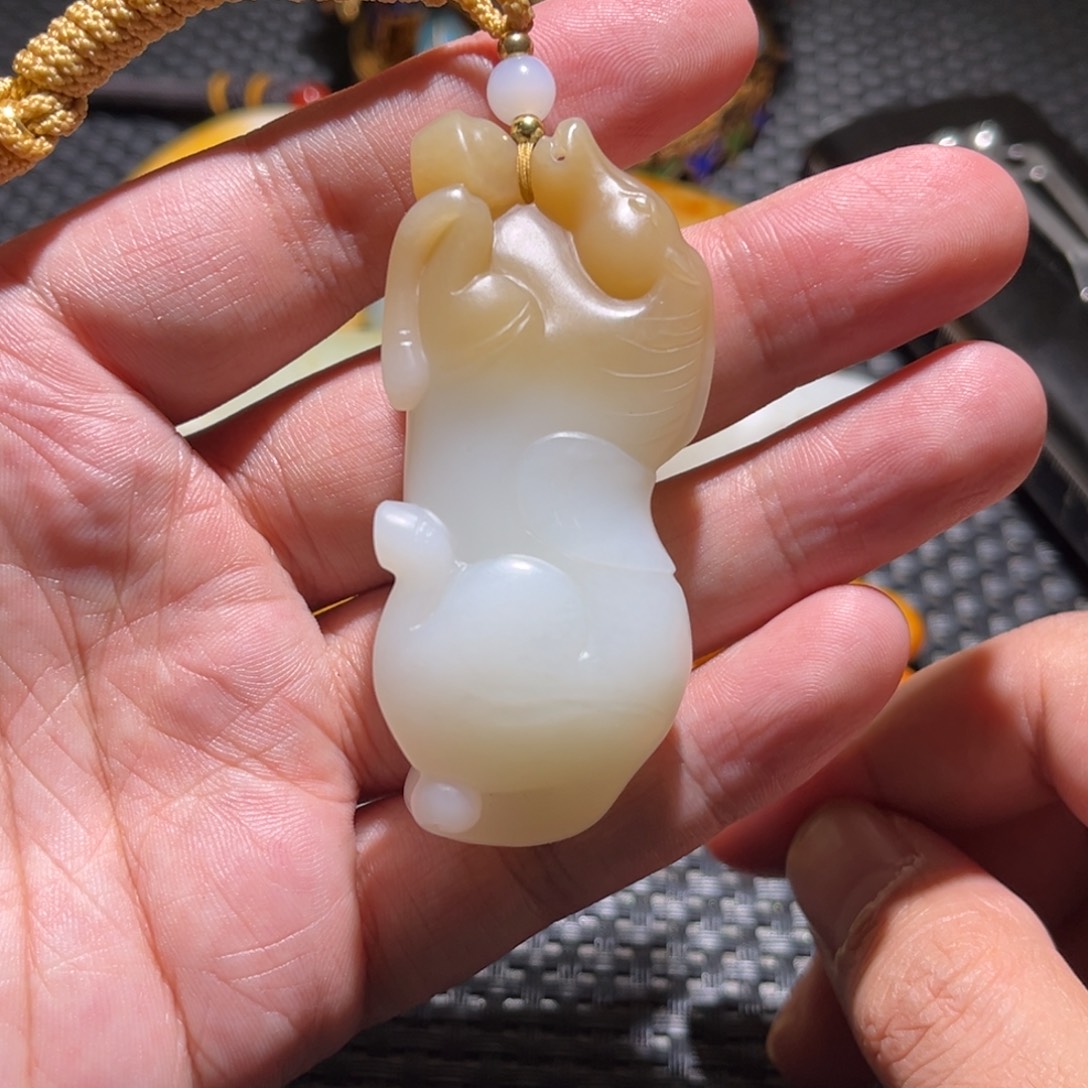 和田玉未镶嵌挂件