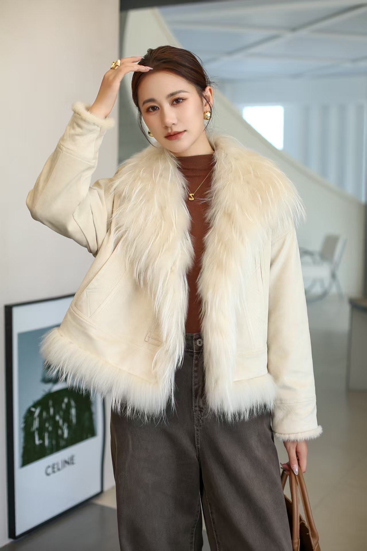 女装皮毛一体两面穿大方气质洋气时尚百搭冬季网红加厚设计师真毛