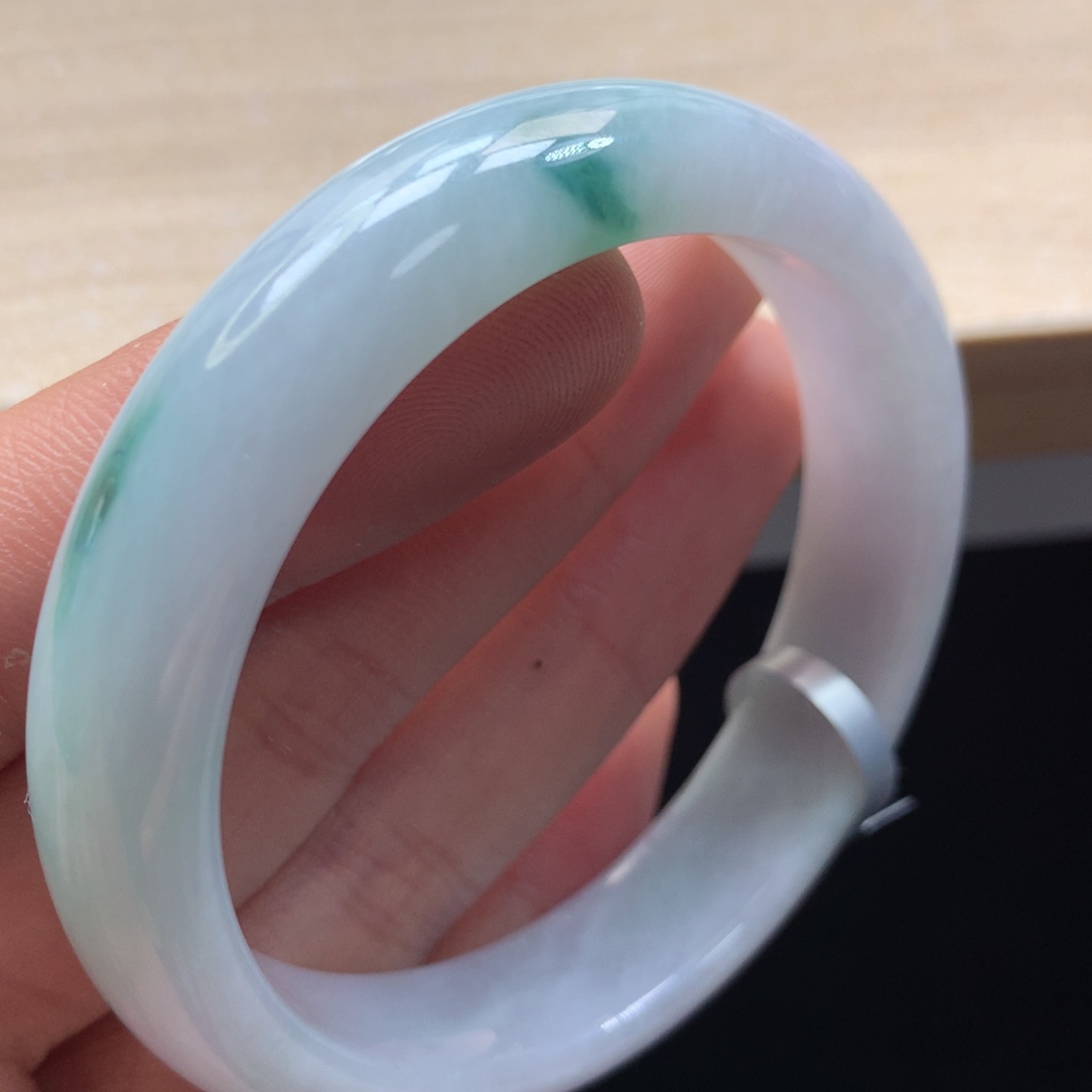 未镶嵌手镯翡翠手镯