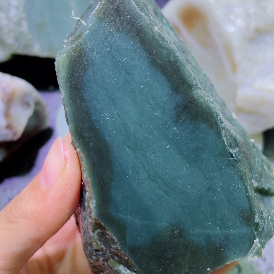 和田玉未镶嵌珠宝半成品